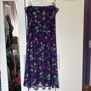 LuLaRoe 2XL Purple and Blue Patterned skirt